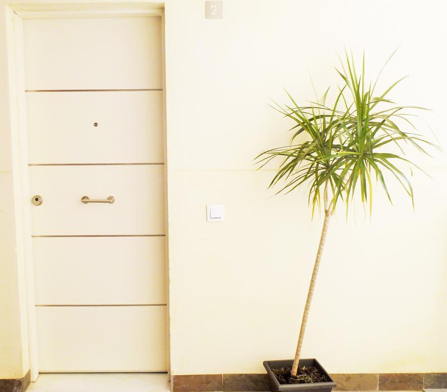 Apartamentos Nazareno Sevilla Bagian luar foto